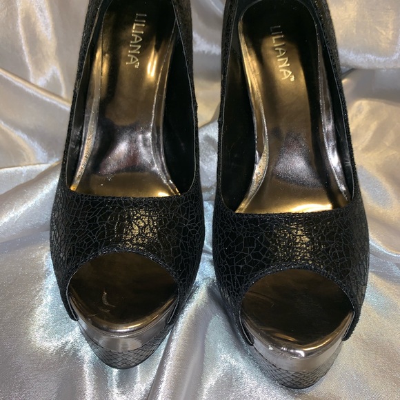 Heels - Picture 5 of 5